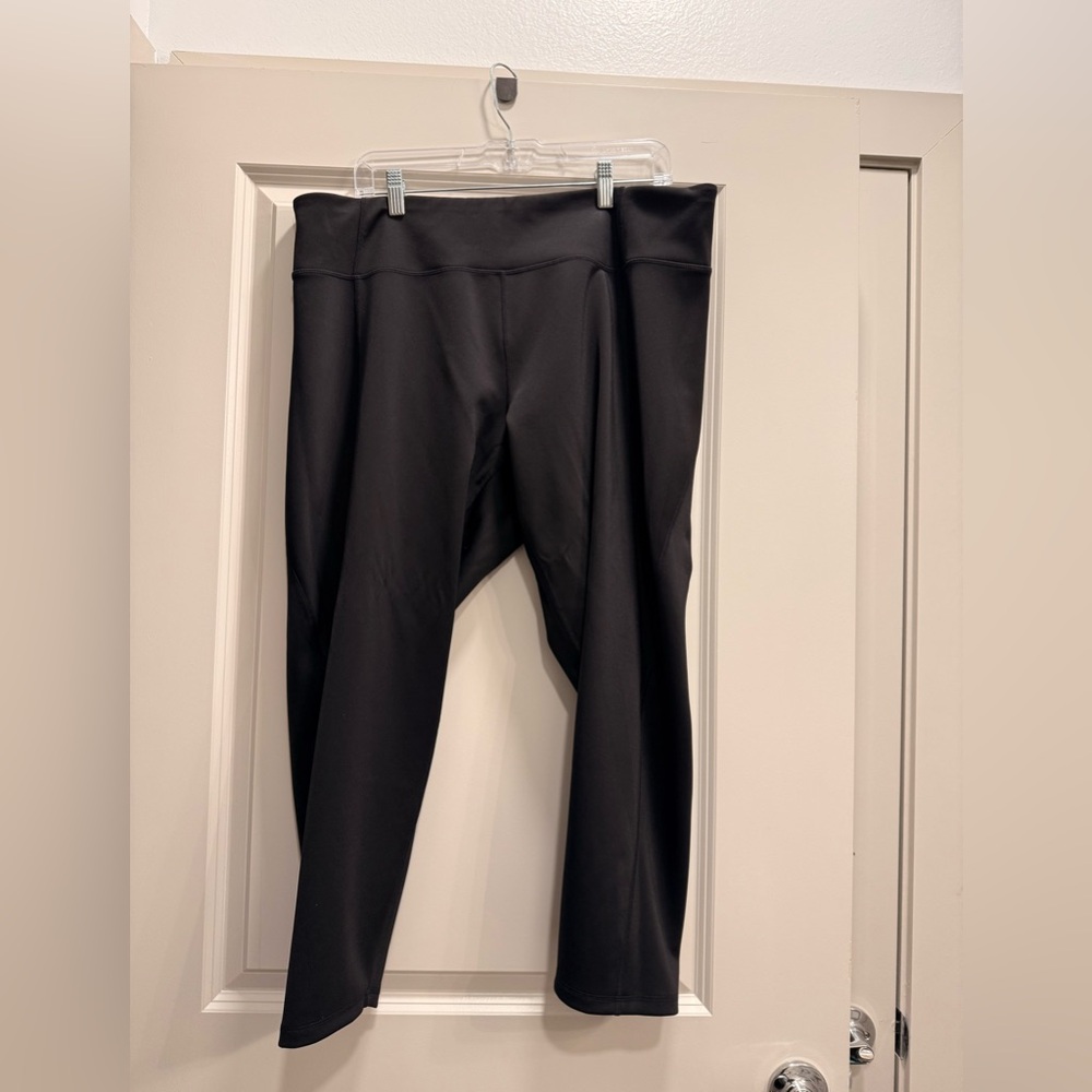DKNY Black Ankle athletic pants